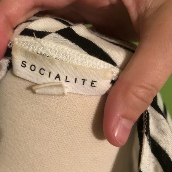 Black and white dress - Picture 3 of 3